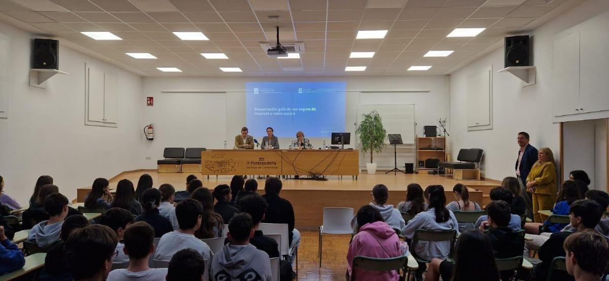 A Xunta pon a disposición do alumnado a ‘Guía de uso seguro de Internet e as redes sociais’