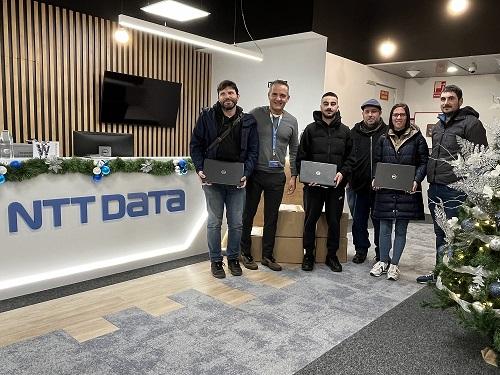 O programa de Voluntariado Dixital da Xunta facilita a doazón de equipos informáticos a tres asociacións sen ánimo de lucro