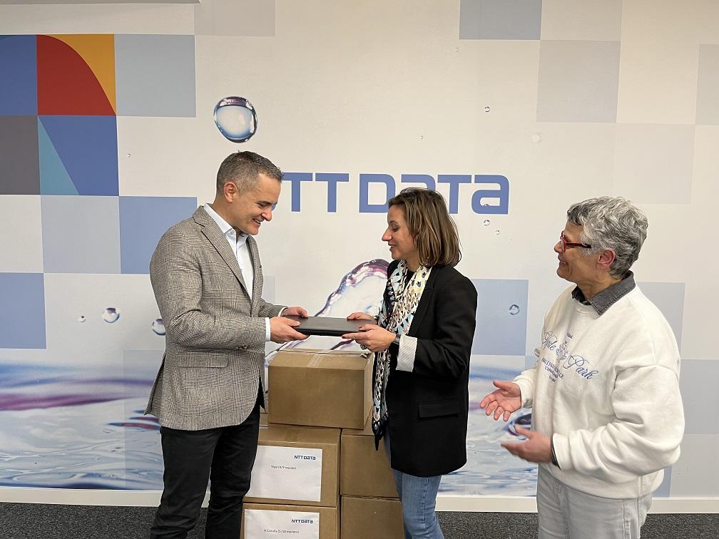 A Xunta promove a doazón de equipos informáticos para a inclusión dixital das persoas maiores