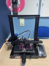 Alumnos da aula CeMIT de Ortigueira elaboran material adaptado a persoas con discapacidade con impresoras 3D