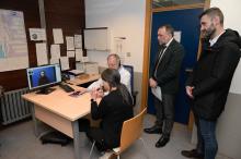 A Xunta pon en marcha un servizo de videointerpretación para dar atención ás persoas xordas nas urxencias sanitarias